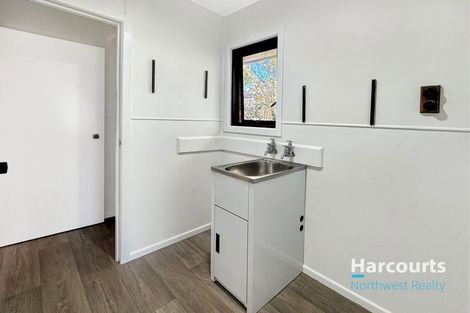 Photo of property in 4 Strid Road, Te Atatu South, Auckland, 0610