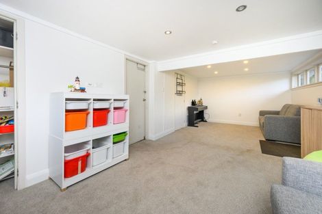 Photo of property in 12 Kent Crescent, Awapuni, Palmerston North, 4412