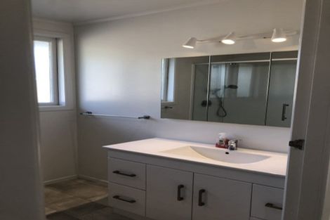 Photo of property in 19 Kingsley Street, St Andrews, Hamilton, 3200