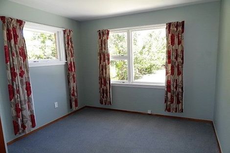 Photo of property in 54 Bickerton Street, Wainoni, Christchurch, 8061