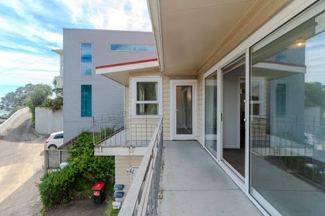 Photo of property in 43 Palliser Road, Roseneath, Wellington, 6011