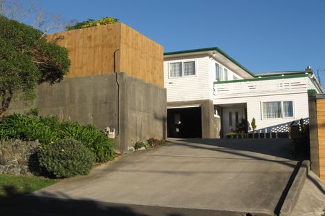 Photo of property in 46 Lyndfield Lane, Newlands, Wellington, 6037