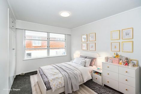 Photo of property in 10 Mckean Avenue, Manurewa, Auckland, 2102