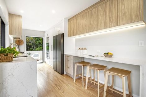 Photo of property in 5 Island Bay Road, Beach Haven, Auckland, 0626