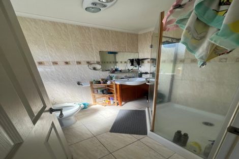 Photo of property in 42 John Davis Road, Mount Roskill, Auckland, 1041