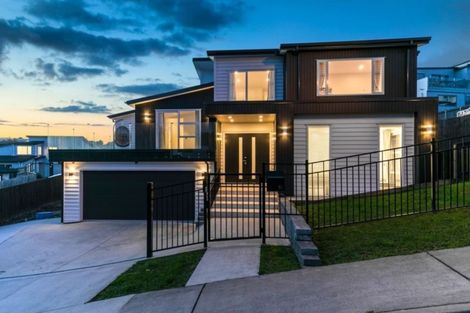 Photo of property in 91 San Valentino Drive, Henderson, Auckland, 0612