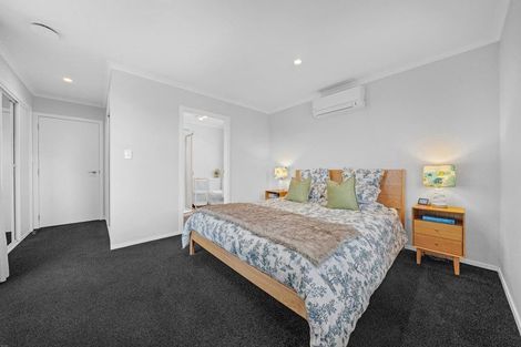 Photo of property in 15 Malbec Place, Huapai, Kumeu, 0810