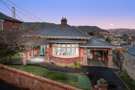 Photo of property in 129 Queen Street, North Dunedin, Dunedin, 9016