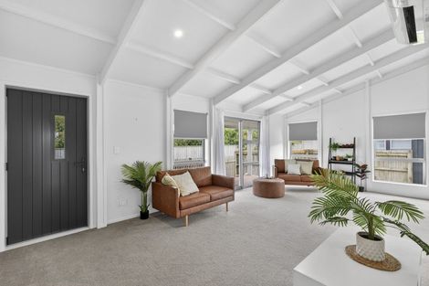 Photo of property in 6b Walsh Road, Westown, New Plymouth, 4310