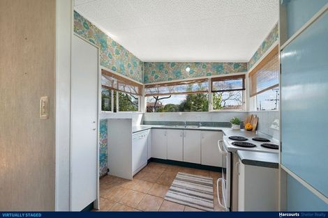 Photo of property in 1 Alwyn Avenue, Te Atatu South, Auckland, 0610