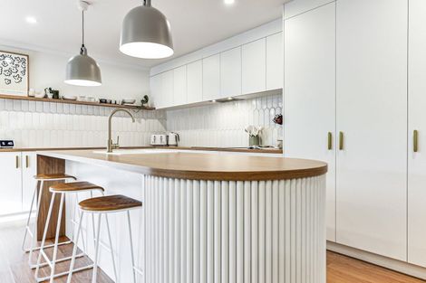 Photo of property in 14 Denham Court, Flagstaff, Hamilton, 3210