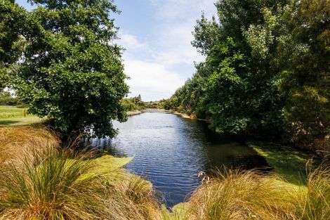 Photo of property in 291 Napier Road, Kelvin Grove, Palmerston North, 4470