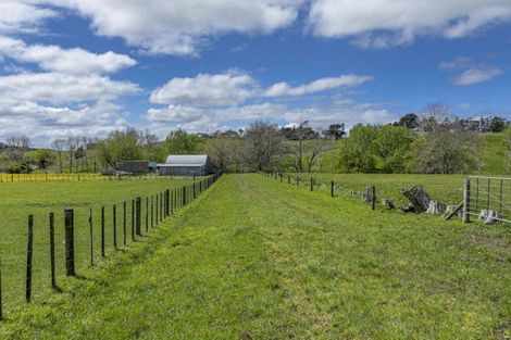 Photo of property in 219 Forestry Road, Waitoki, Kaukapakapa, 0871