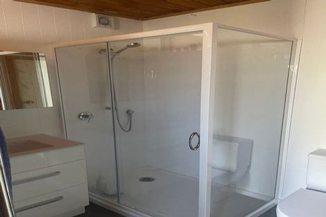 Photo of property in 352 Motutara Road, Muriwai, 0881