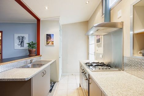 Photo of property in 56 Taradale Road, Marewa, Napier, 4110