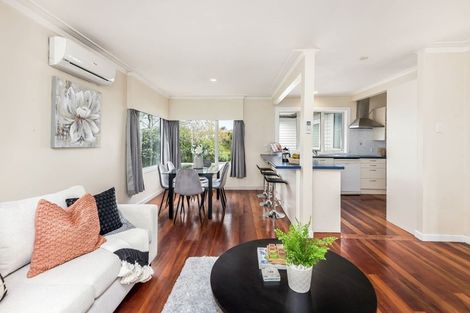 Photo of property in 1/83 Cockle Bay Road, Cockle Bay, Auckland, 2014