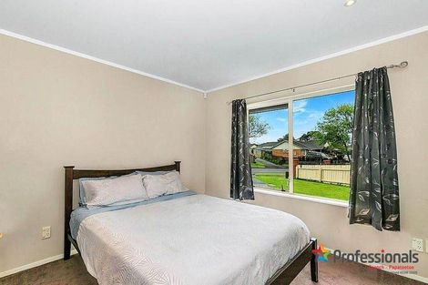 Photo of property in 3 Bernina Place, Weymouth, Auckland, 2103