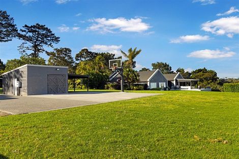 Photo of property in 37 Paremoremo Road, Lucas Heights, Auckland, 0632