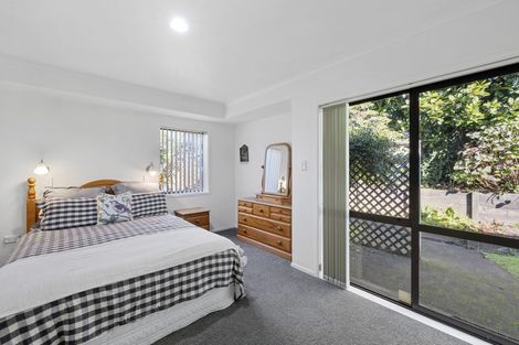 Photo of property in 3 Maple Crescent, Whalers Gate, New Plymouth, 4310