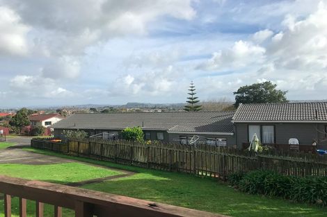 Photo of property in 1/6 Clunie Place, Highland Park, Auckland, 2010