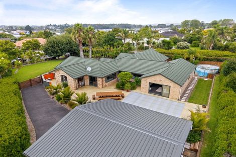 Photo of property in 65 Sunny Crescent, Huapai, Kumeu, 0810