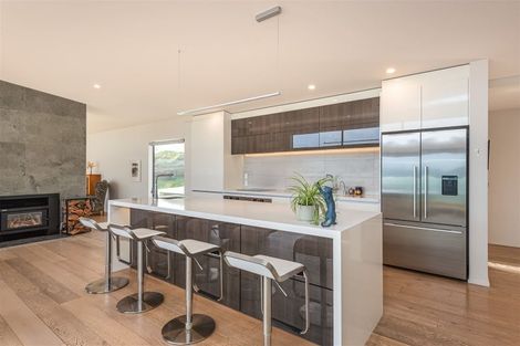 Photo of property in 7 Te Wharau Lane, Charteris Bay, Lyttelton, 8971