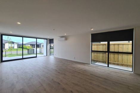 Photo of property in 8/6 Skibbereen Drive, Halswell, Christchurch, 8025