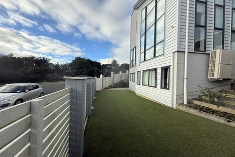 Photo of property in 2 Veneta Close, Flat Bush, Auckland, 2019