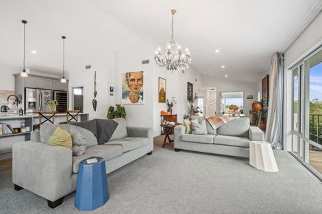 Photo of property in 70 Chesham Avenue, Waipahihi, Taupo, 3330