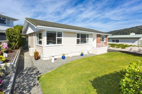 Photo of property in 9 Kiwi Street, Heretaunga, Upper Hutt, 5018