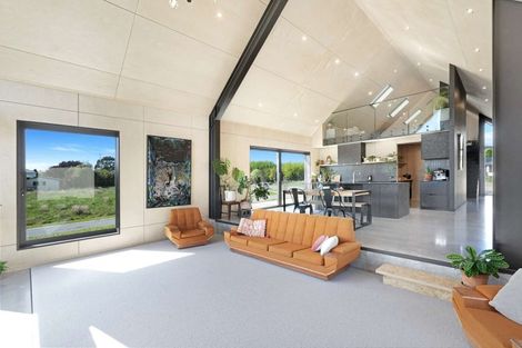 Photo of property in 82 Queens Avenue, Waikuku Beach, 7402