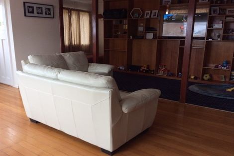 Photo of property in 51 Killarney Avenue, Torbay, Auckland, 0630