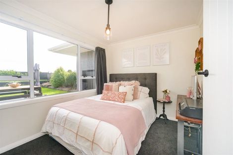 Photo of property in 12 Birmingham Street, Takaro, Palmerston North, 4412