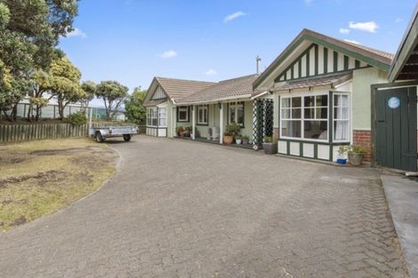 Photo of property in 53 Tasman Road, Otaki Beach, Otaki, 5512
