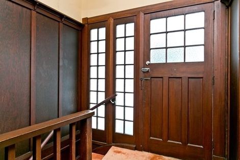 Photo of property in 118 Queen Street, Northcote Point, Auckland, 0627