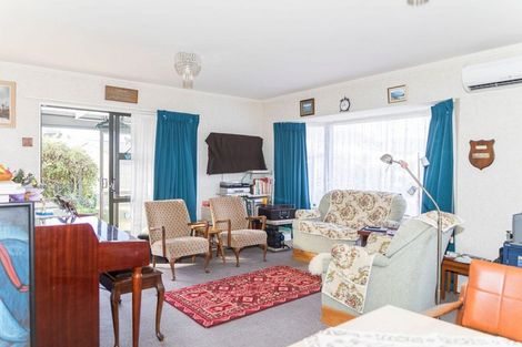 Photo of property in 23d Victoria Avenue, Dannevirke, 4930