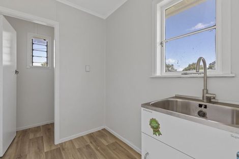 Photo of property in 10 Alamein Place, Pukekohe, 2120