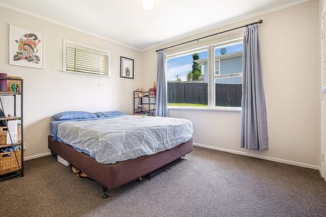 Photo of property in 241 Glengarry Road, Glen Eden, Auckland, 0602
