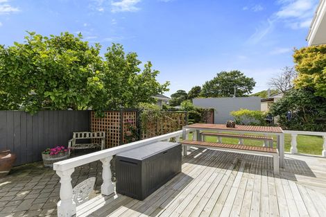 Photo of property in 429 Fergusson Drive, Heretaunga, Upper Hutt, 5018