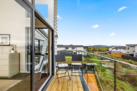 Photo of property in 39 Craigs Way, Hobsonville, Auckland, 0616