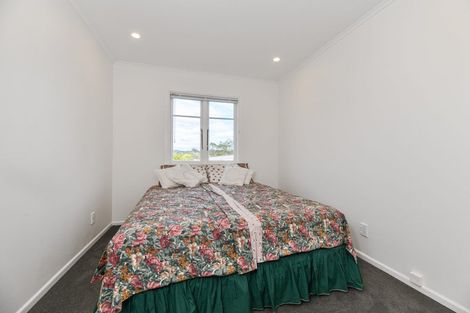 Photo of property in 52 Don Buck Road, Massey, Auckland, 0614