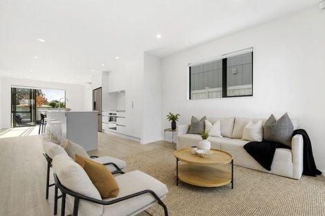 Photo of property in 7 Viridian Avenue, Rosehill, 2113