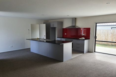 Photo of property in 5 Kotuku Crescent, Takanini, 2112