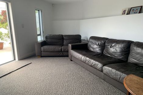 Photo of property in 17 Handley Avenue, Narrow Neck, Auckland, 0624