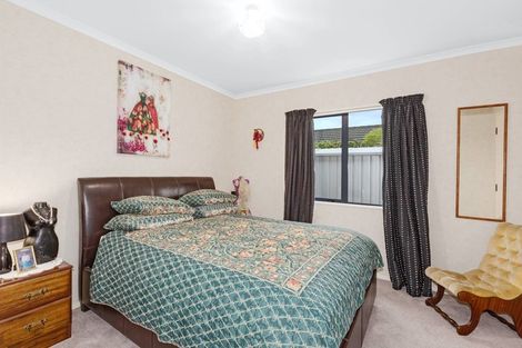 Photo of property in 1 West Peak Way, Otaki, 5512