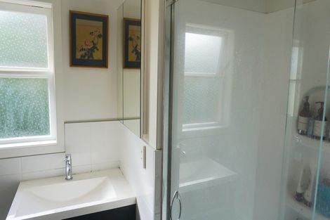 Photo of property in 29 Hutchinsons Road, Bucklands Beach, Auckland, 2014