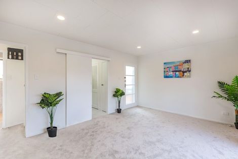 Photo of property in 5/3204 Great North Road, New Lynn, Auckland, 0600