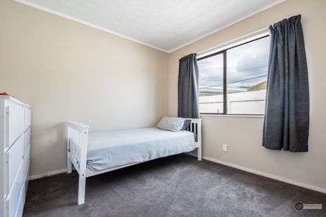 Photo of property in 2/15 Gibson Crescent, Naenae, Lower Hutt, 5011