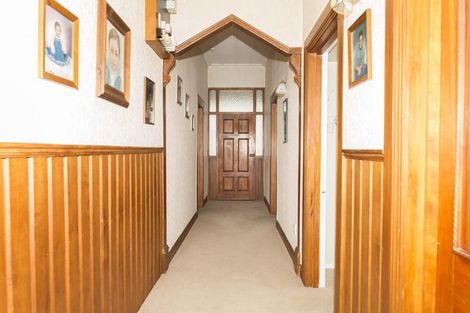 Photo of property in 7 Tennyson Street, Dannevirke, 4930