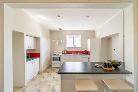 Photo of property in 6 Bristol Street, Trentham, Upper Hutt, 5018